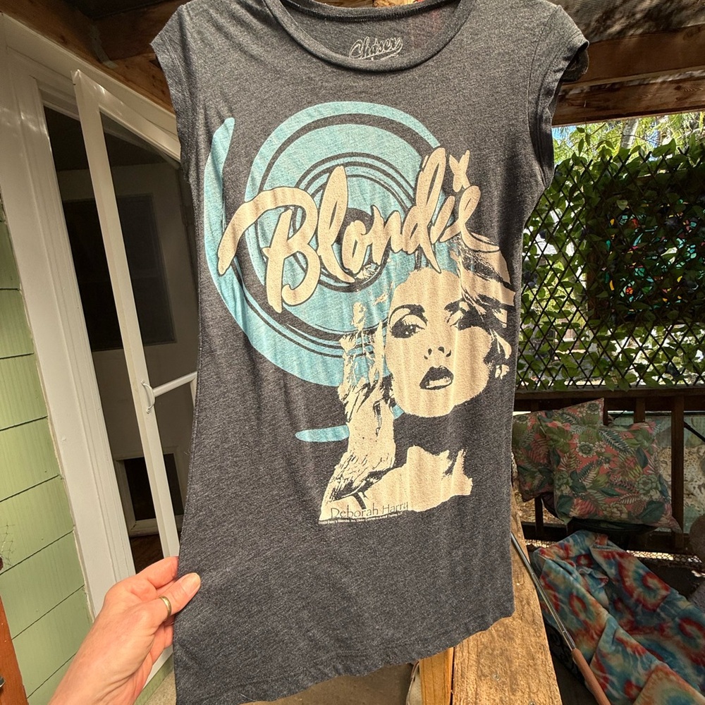 Chaser Gray Graphic Muscle Tee with Blue and Cream Accents